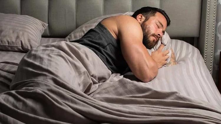 Is It Possible To Gain Muscle While You Sleep?