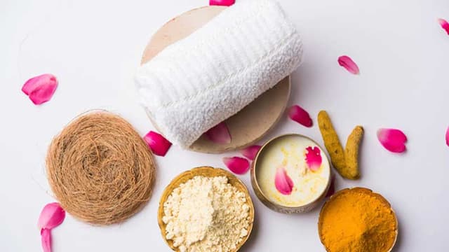 5-homemade-skin-lightening-face-packs