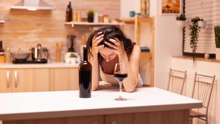 Coffee To Cure Hangover: Good or Bad?