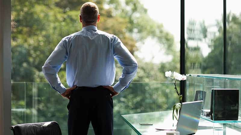 Power Poses: Feel More Confident With Body Language